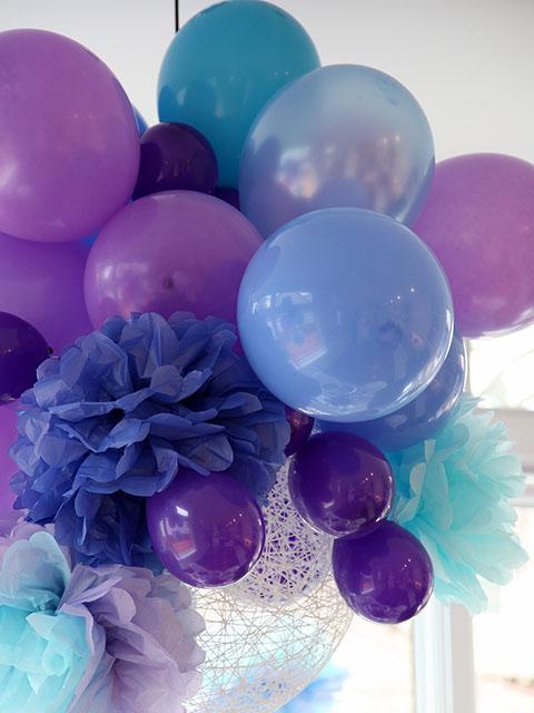 Синие отлично сочетаются с фисташковыми, сиреневыми, фиалковыми, морской волны Синие отлично сочетаются с фисташковыми, сиреневыми, фиалковыми, морской волны